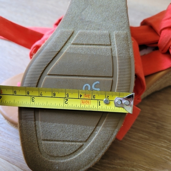 UGG Women's Yarrow Wedge Sandal Red Pepper Size US 9.5 - Picture 10 of 16